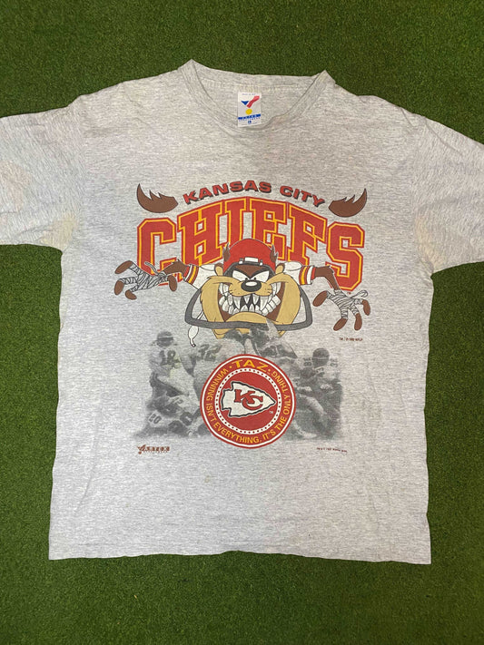 1992 Kansas City Chiefs - Taz Crossover - Vintage NFL Tee Shirt (Large) Gametime Vintage