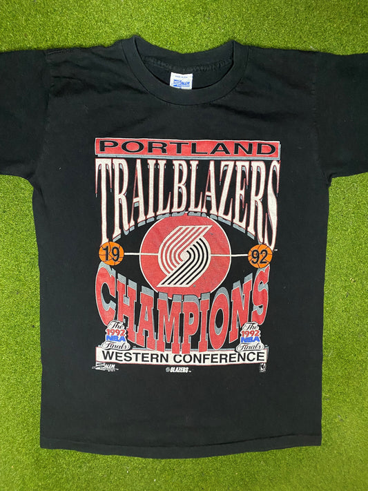 1992 Portland Trail Blazers - West Conf Champions - Vintage NBA T-Shirt (Medium) 