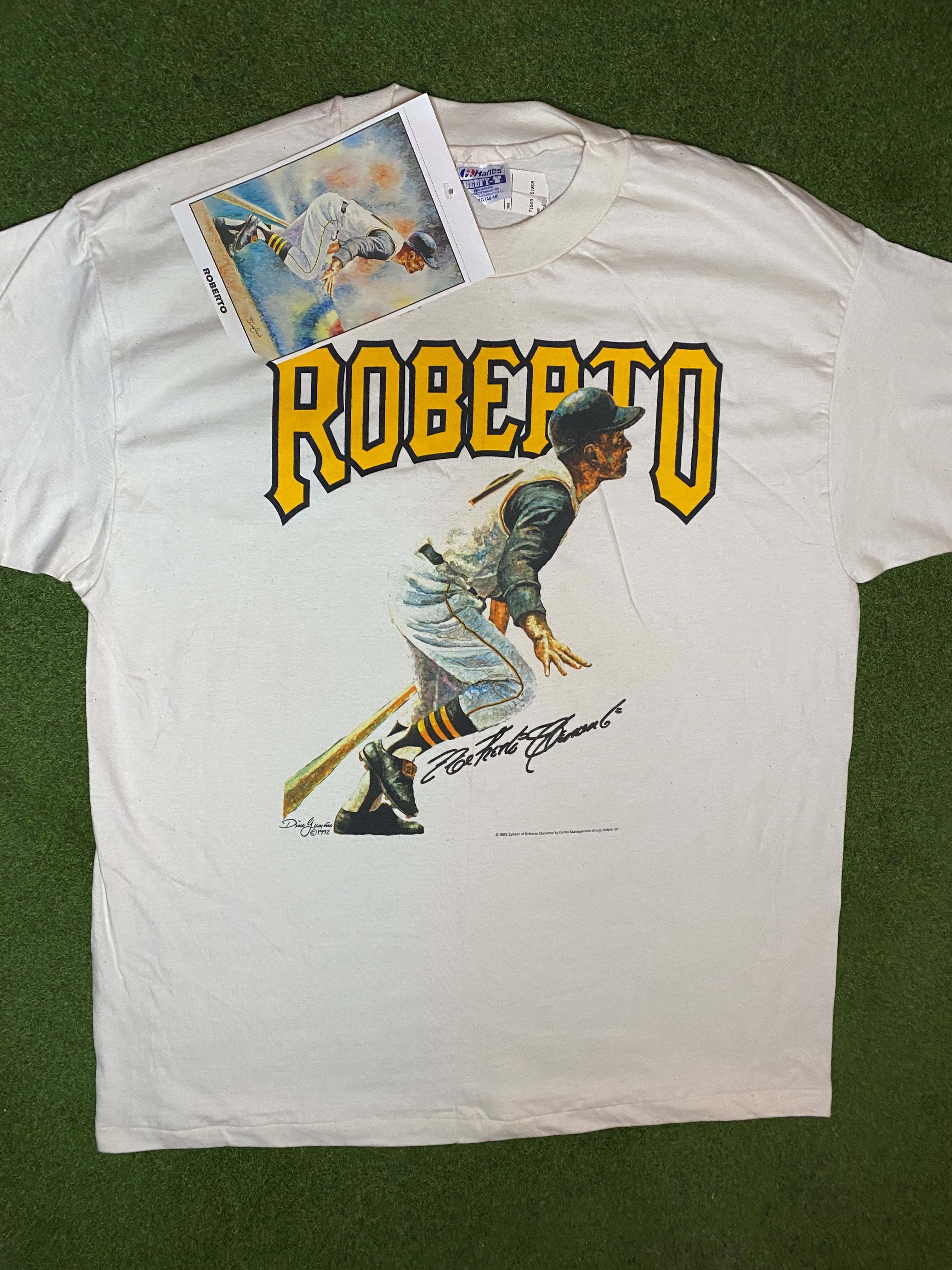 Vintage 1992 shops Roberto Calemente Pittsburgh Pirates T-shirt Size L