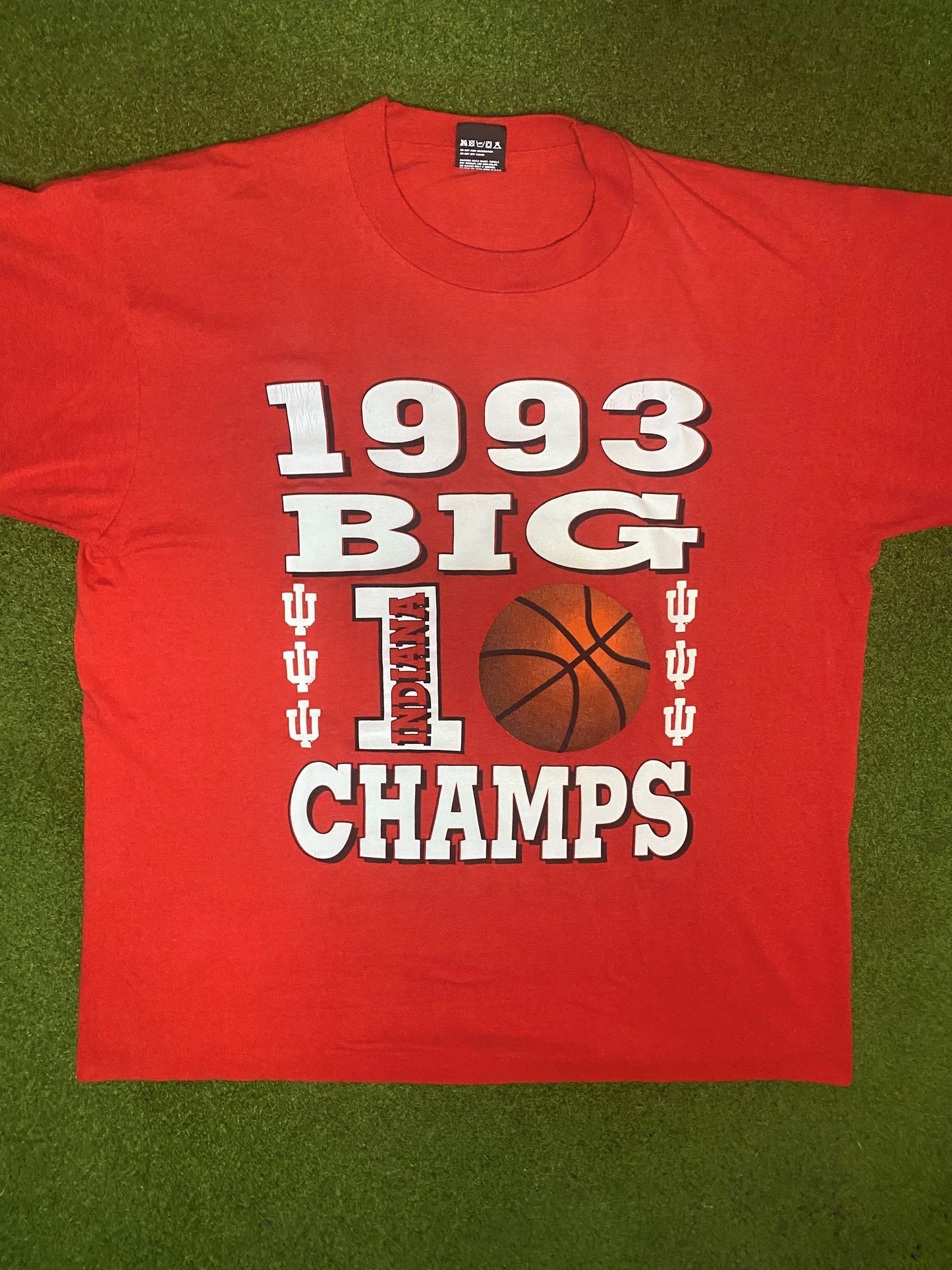 1993 Indiana Hoosiers - Big 10 Champs - Vintage College Basketball T-Shirt (XL)