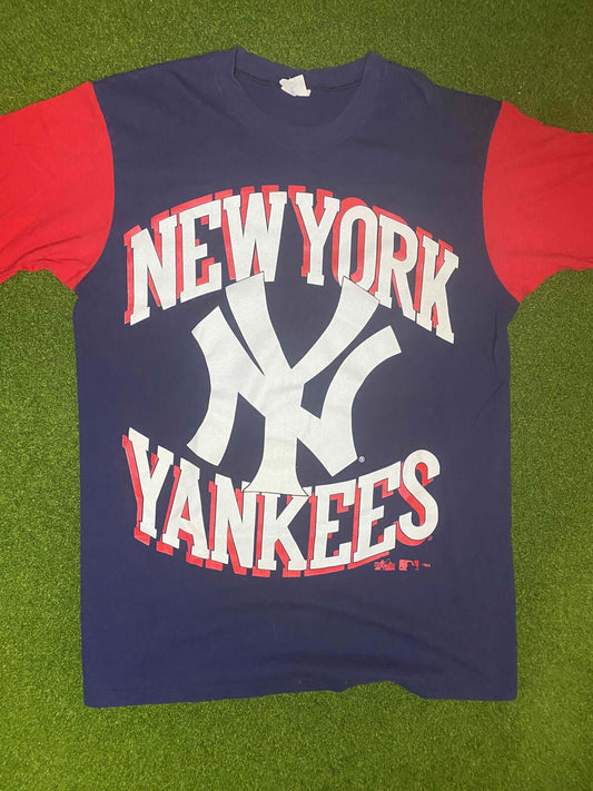 1993 New York Yankees - Big Logo - Vintage MLB Tee Shirt (Large)