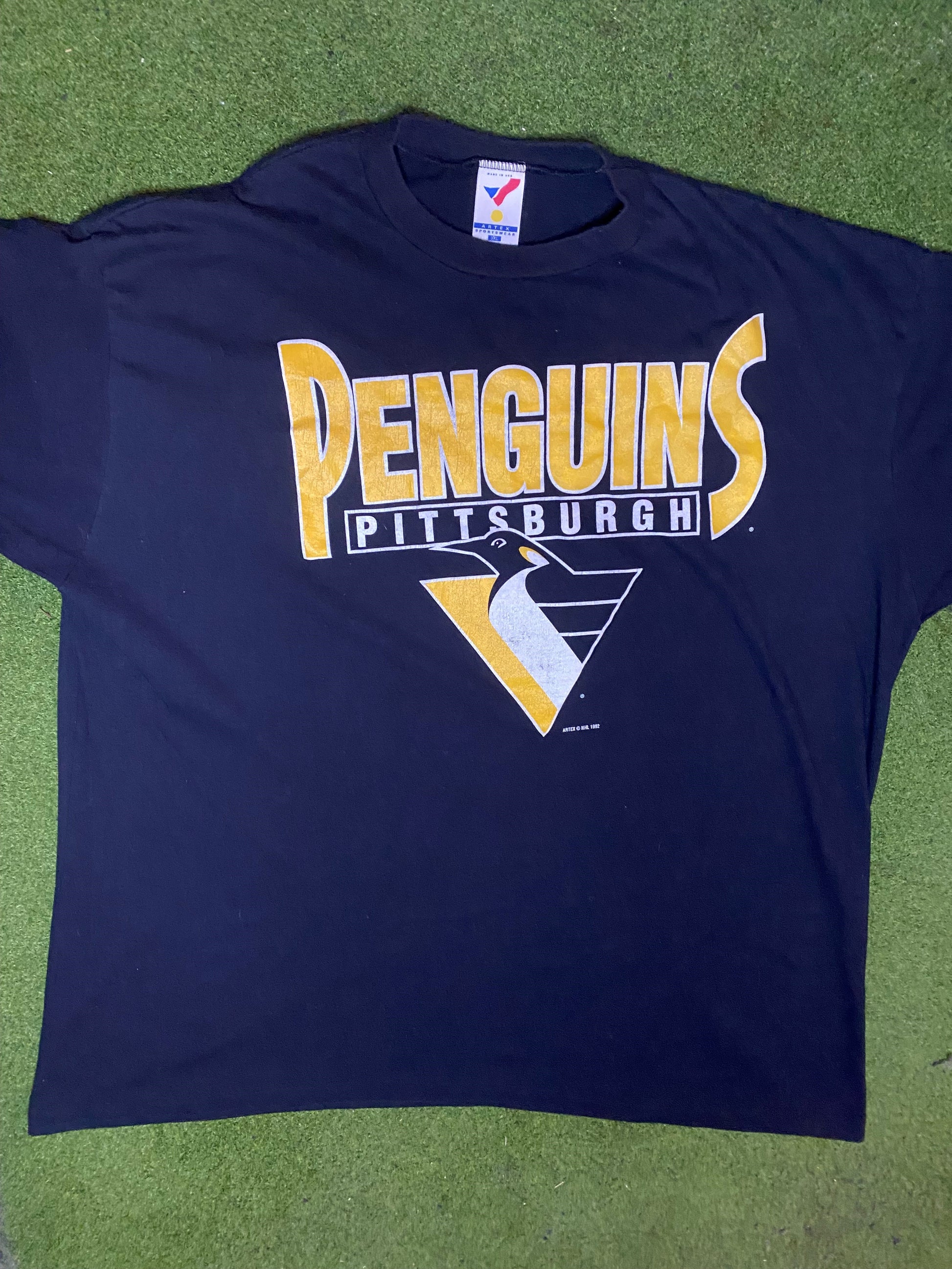 1993 Pittsburgh Penguins - Vintage NHL T-Shirt (3XL) - Gametime Vintage