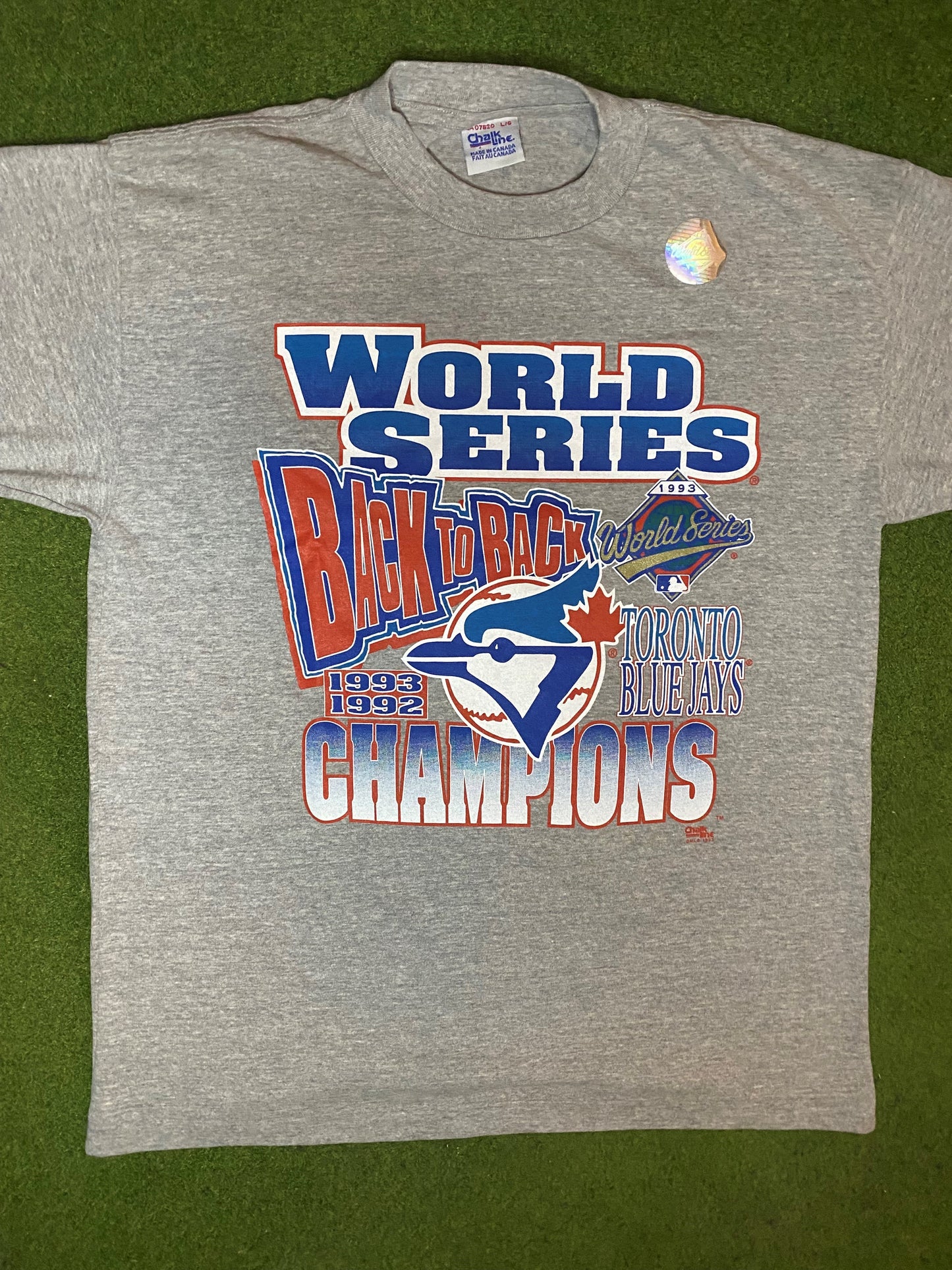 1993 Toronto Blue Jays - Back to Back World Series Champions - Vintage MLB T-Shirt (Large)