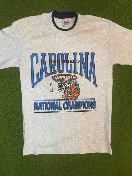 1993 UNC Tar Heels - National Champions - Vintage College Basketball T-Shirt (Medium) Gametime Vintage