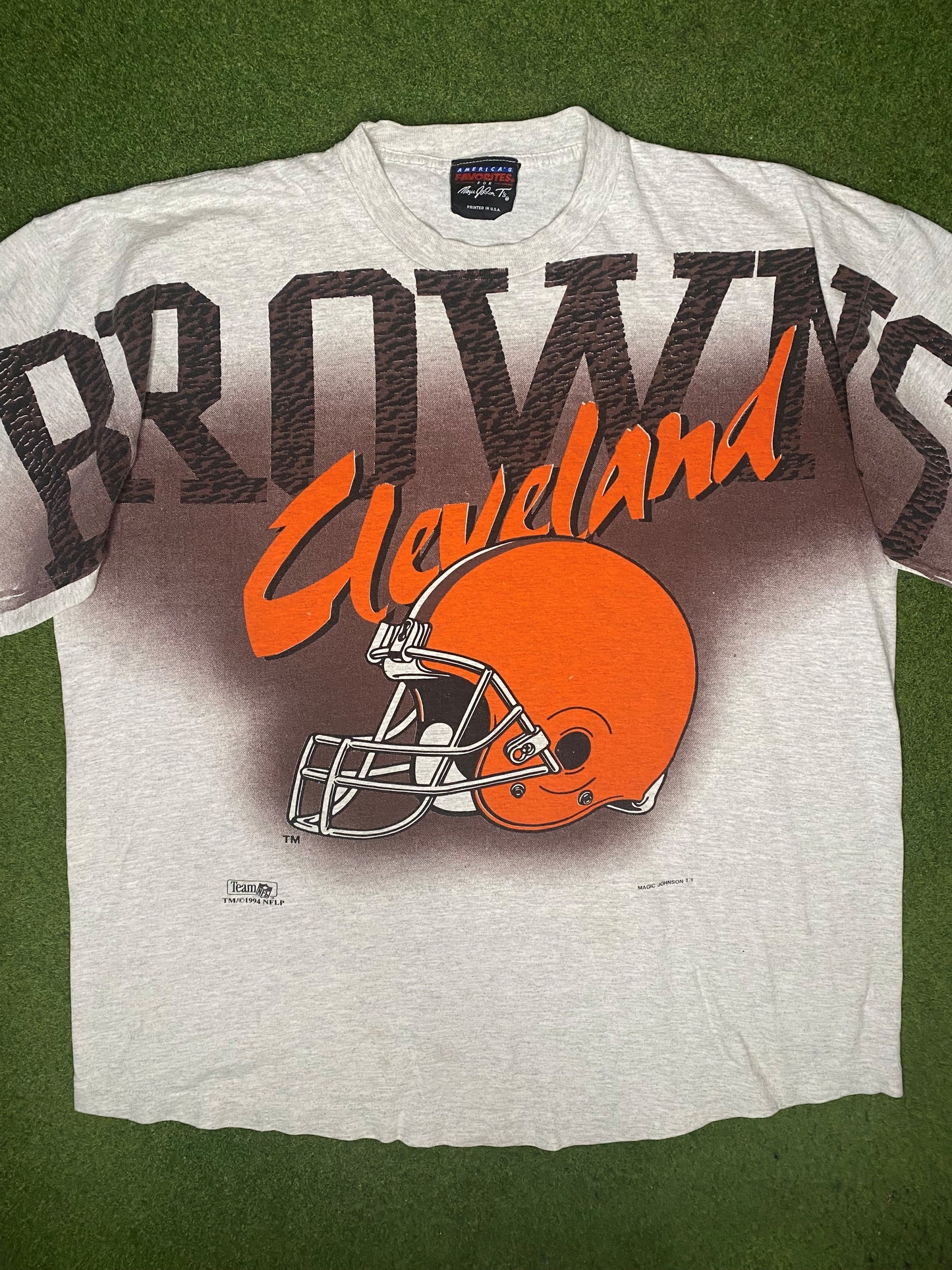 1994 克利夫兰布朗队 - 全幅印花 - 复古 NFL T 恤 (XL)