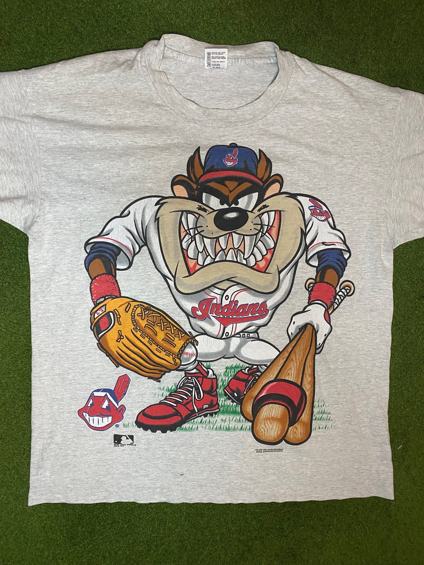 1994 Cleveland Indians - Taz Crossover - Vintage MLB T-Shirt (XL) Gametime Vintage