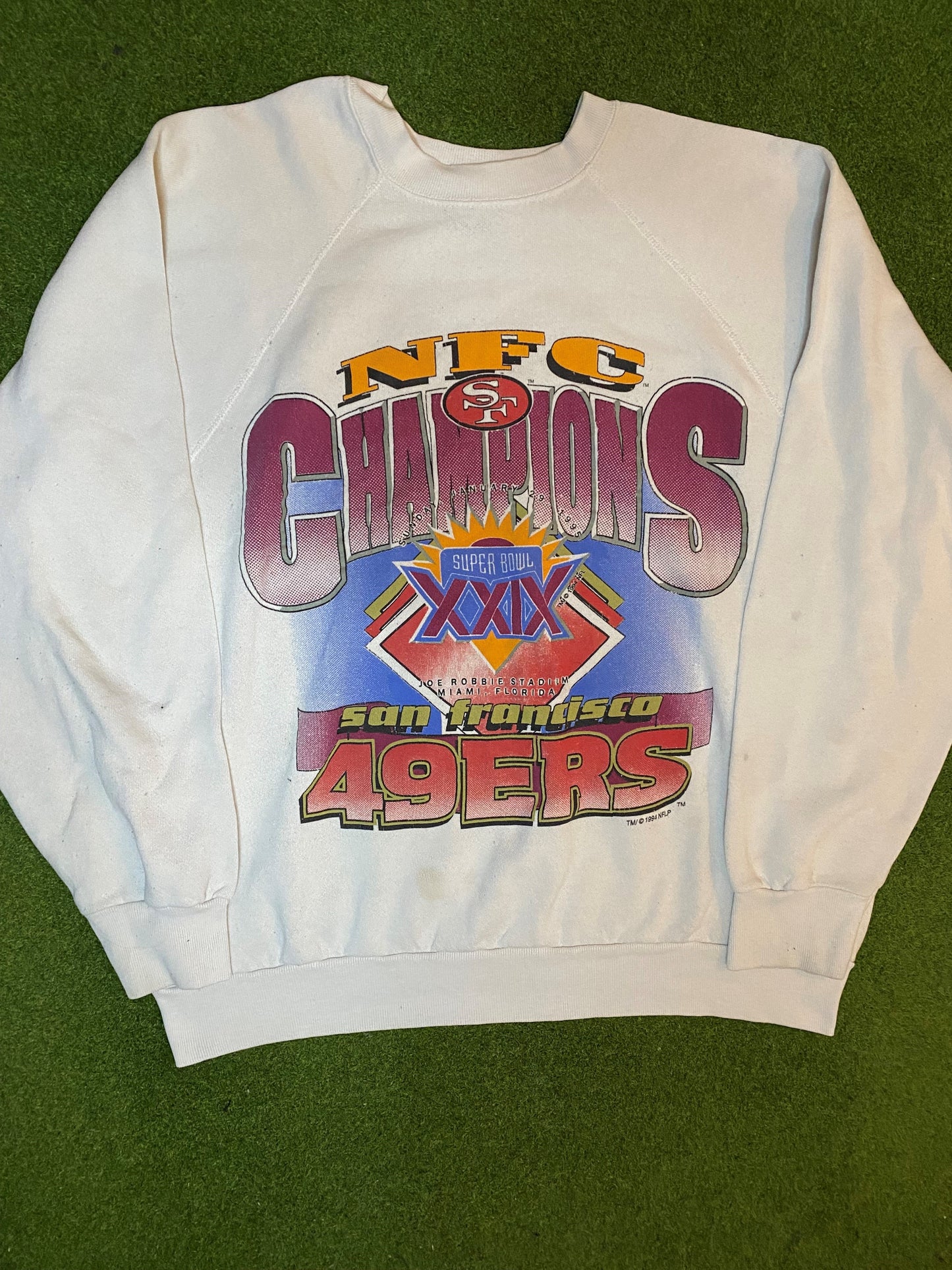 1994 San Francisco 49ers - Super Bowl XXIX - Vintage NFL Crewneck Sweatshirt (XL) Gametime Vintage