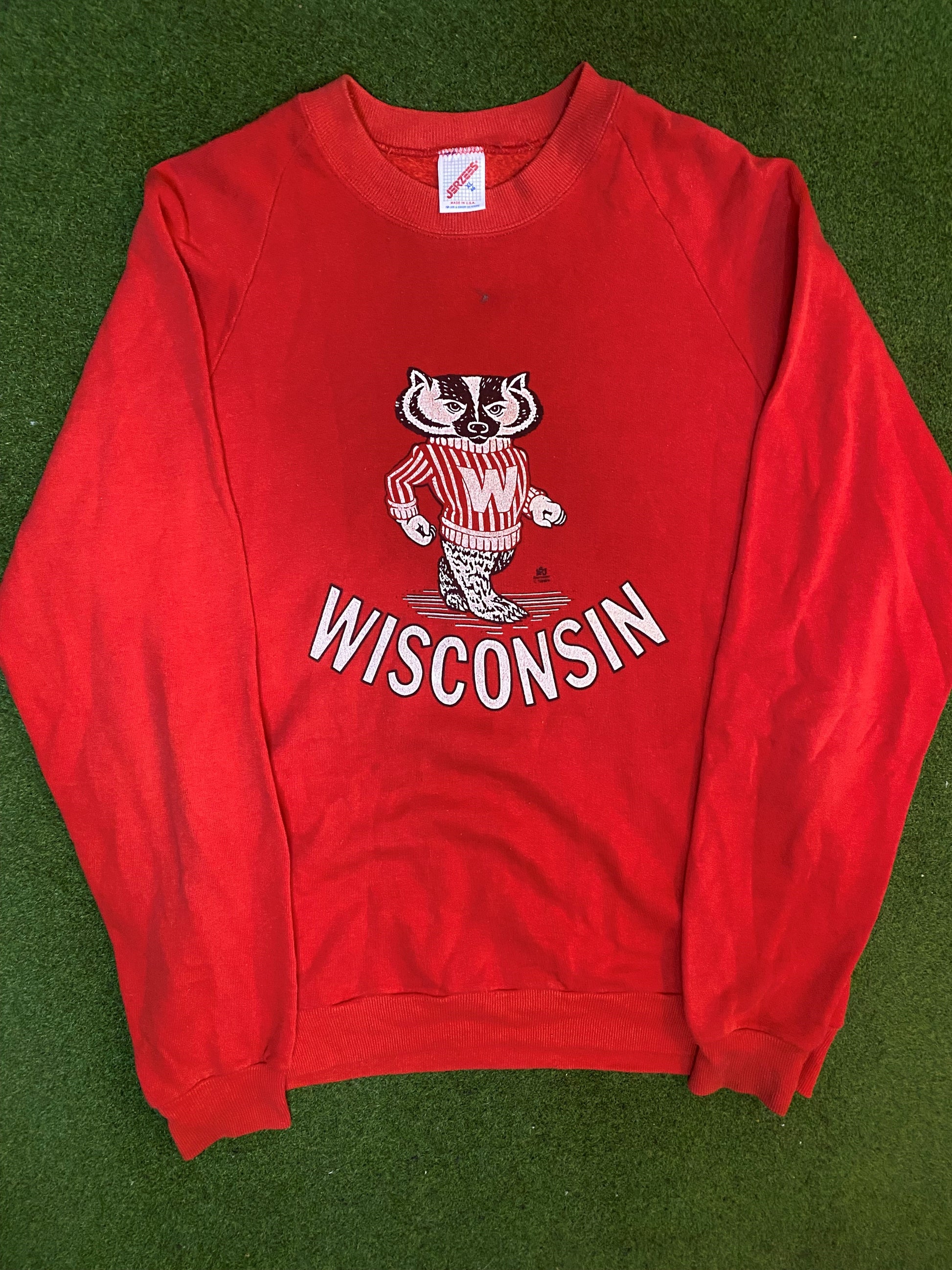 1994 Wisconsin Badgers - Double Sided - Vintage College Sweatshirt (XL)