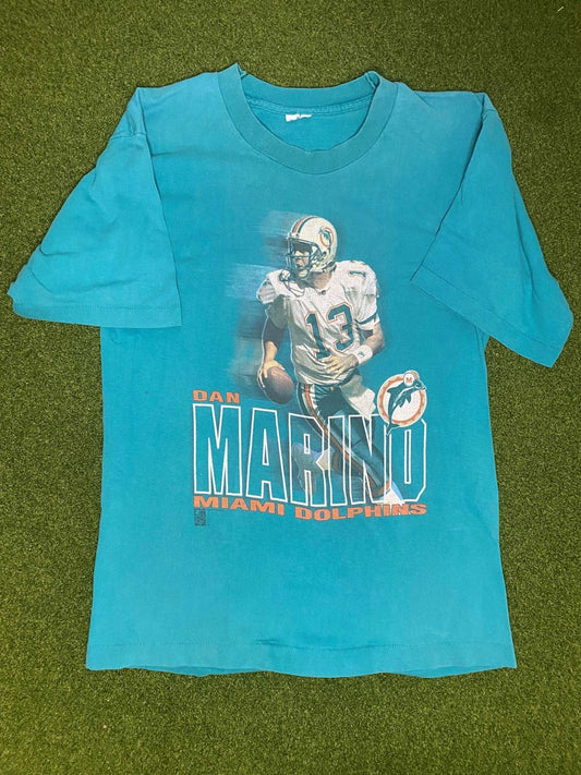 1995 Miami Dolphins - Dan Marino - Vintage NFL Player Tee Shirt (Medium) - Gametime Vintage