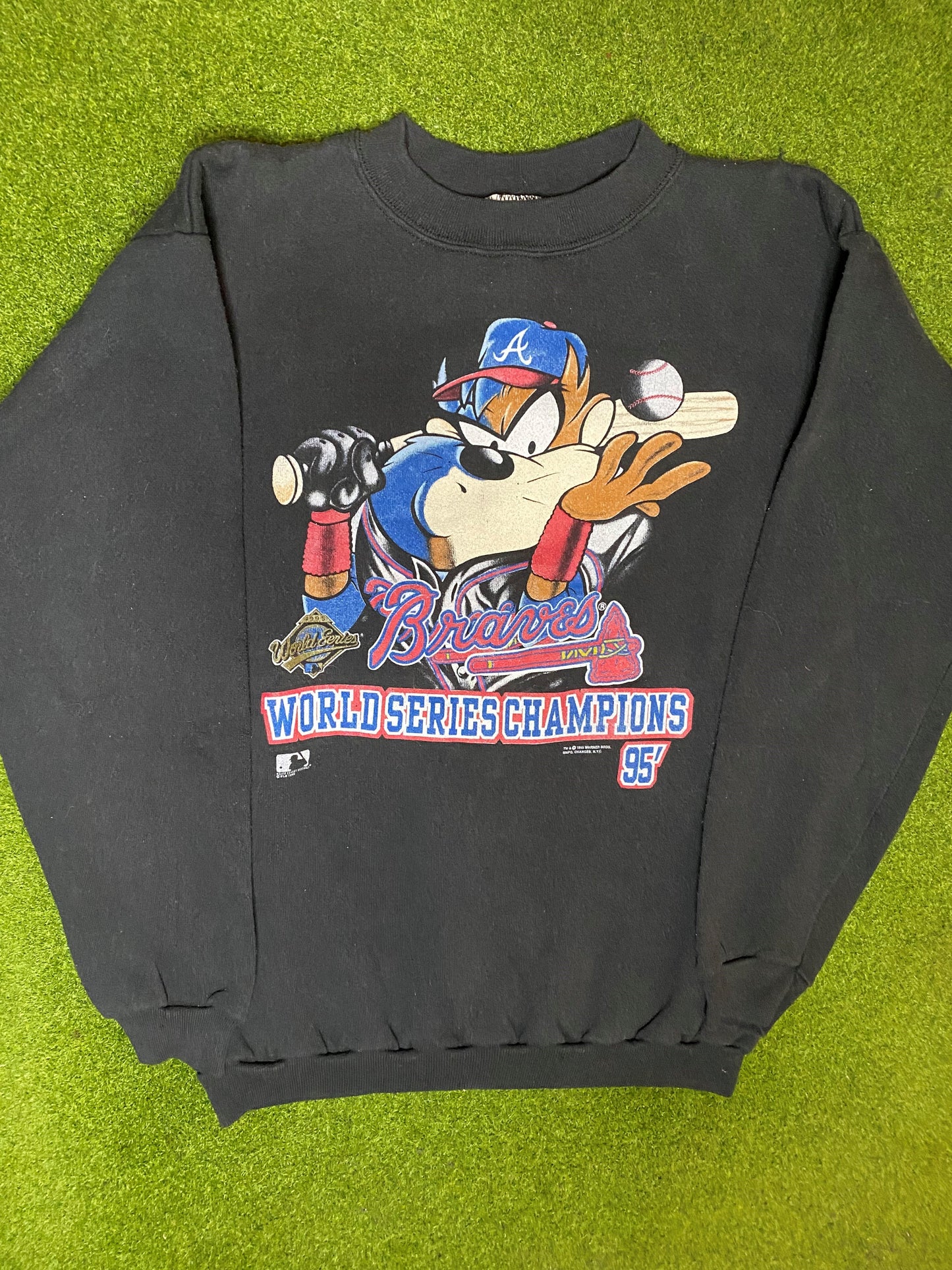 1995 Atlanta Braves - World Series Champions - Taz Crossover - Vintage MLB Sweatshirt (Medium)