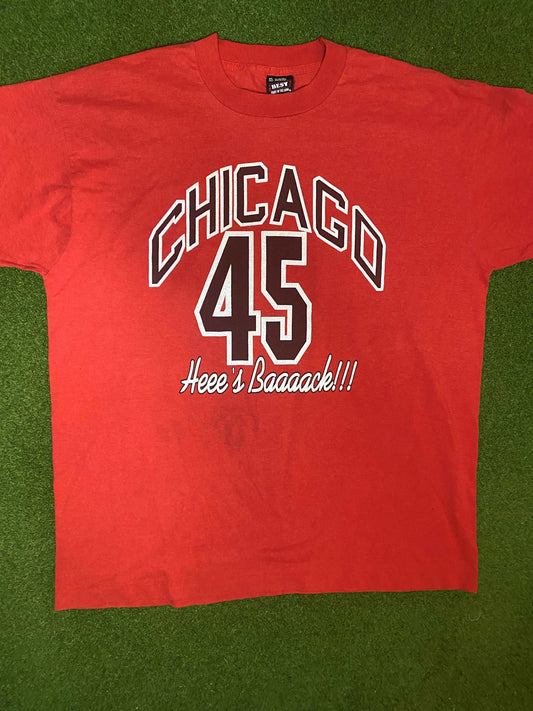 1995 Chicago Bulls - Michael Jordan - He's Back - Vintage NBA Player T-Shirt (XL)