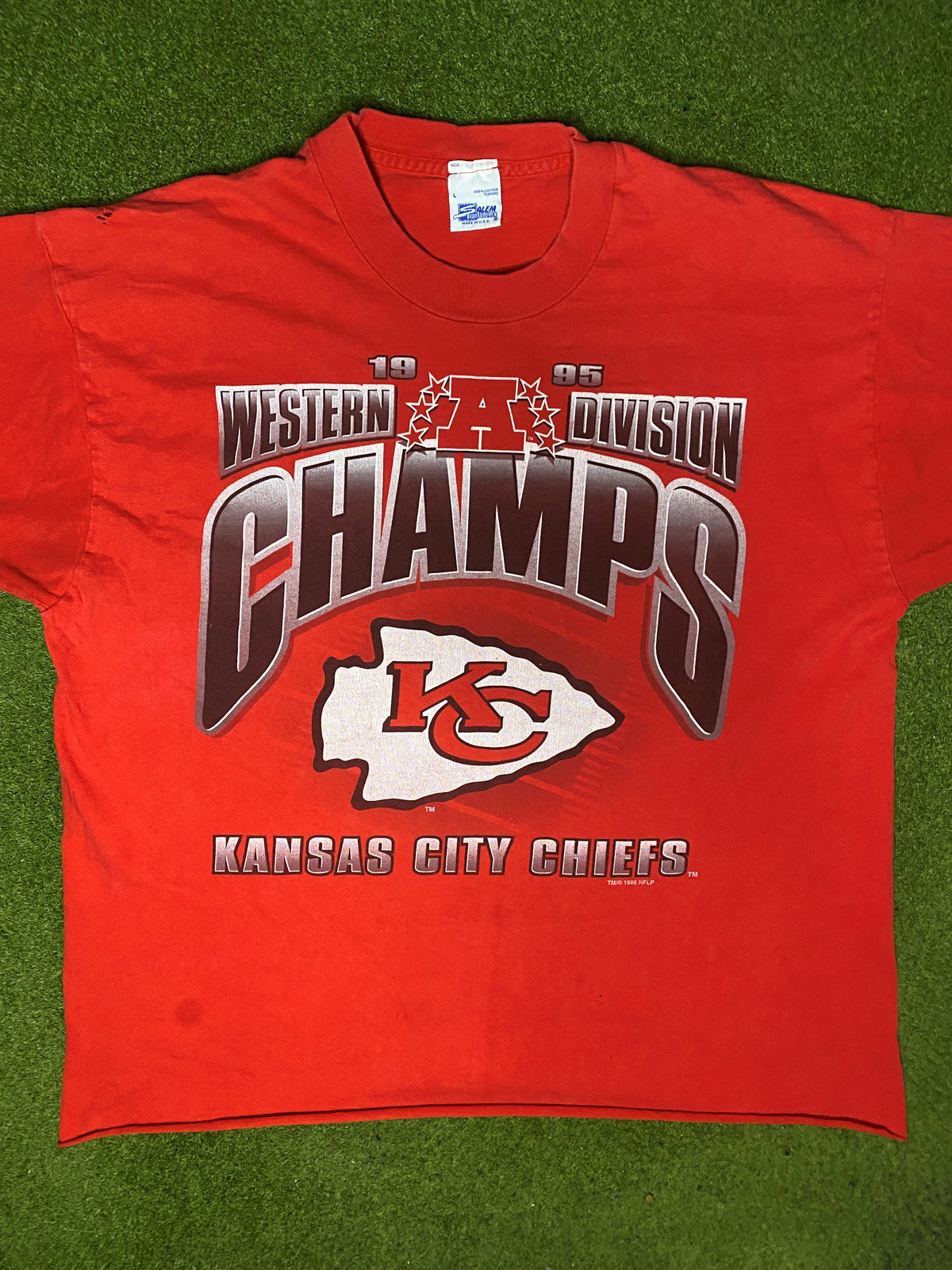 1995 Kansas City Chiefs - West Dev Champs - Vintage NFL T Shirt (Large) - Gametime Vintage