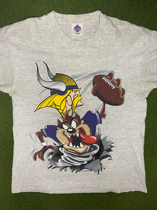 1995 Minnesota Vikings - Taz Crossover - Vintage NFL T-Shirt (Large) Gametime Vintage