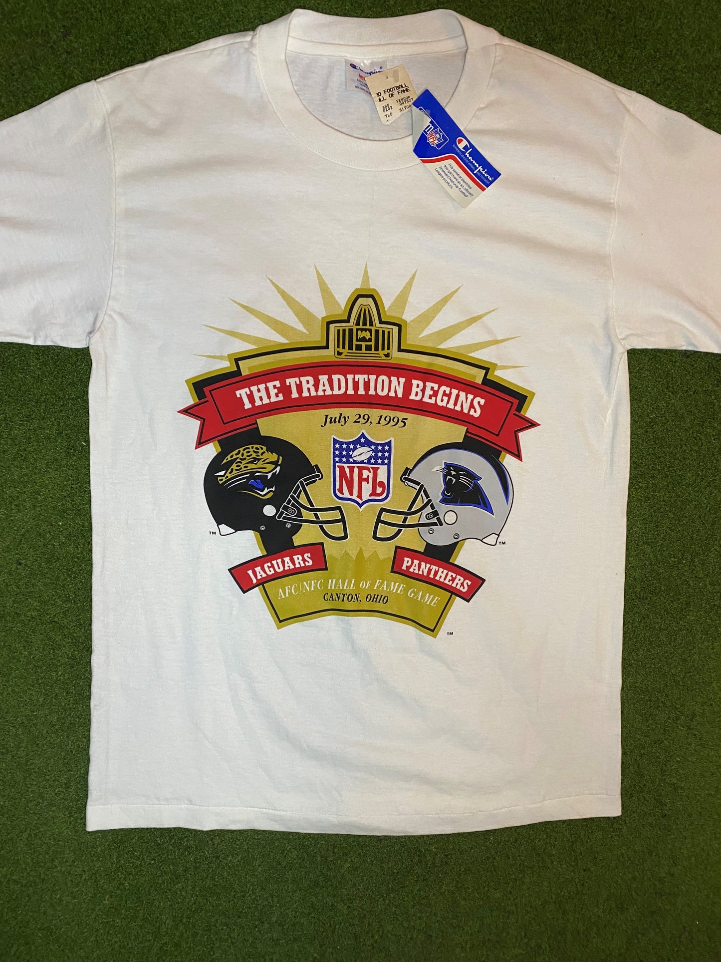 1995 Carolina Panthers - The Tradition Begins - NWT - Vintage NFL T-Shirt (Medium) Gametime Vintage