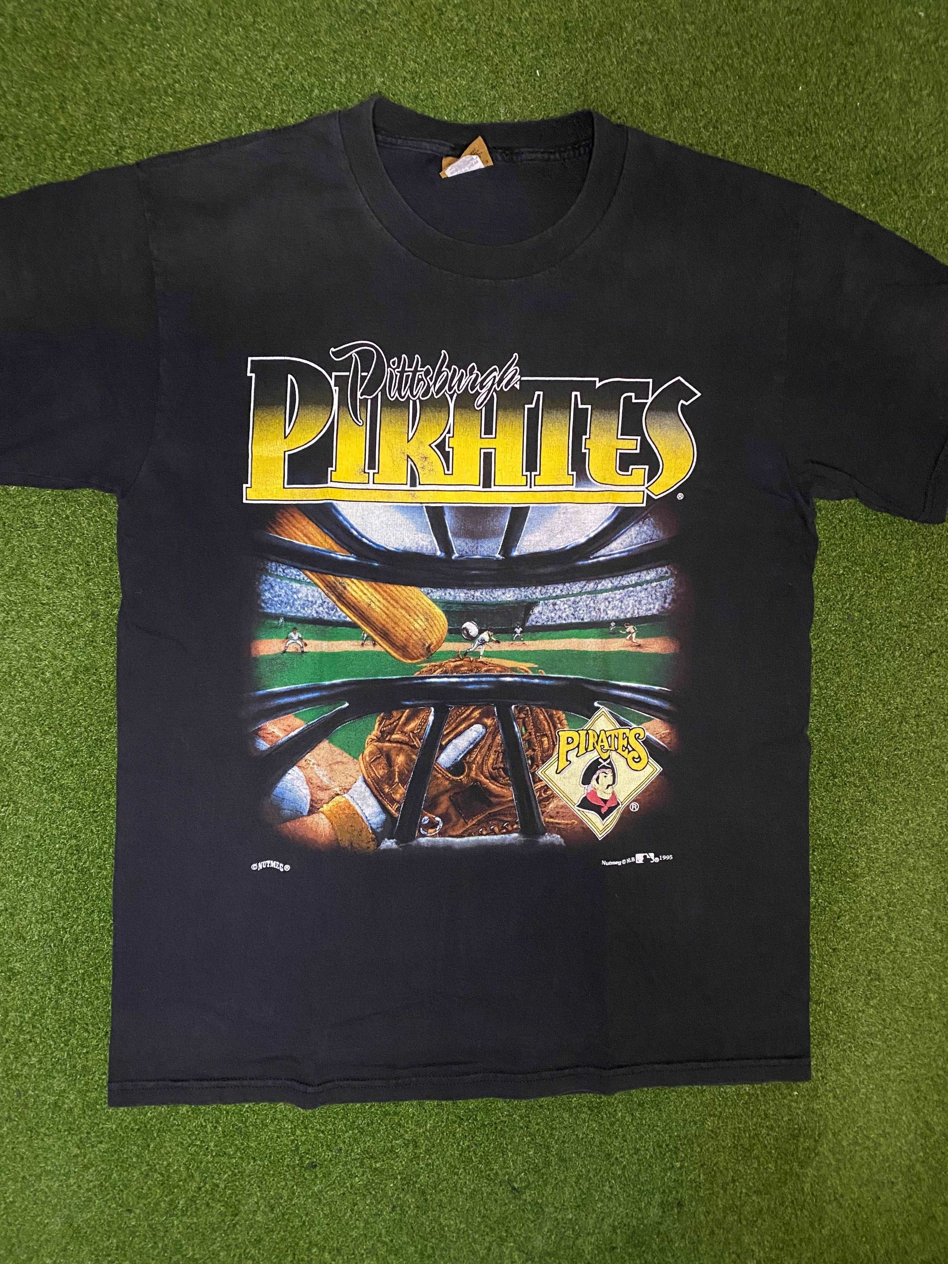 1995 Pittsburgh Pirates - Big Logo - Vintage MLB Tee Shirt (Large)