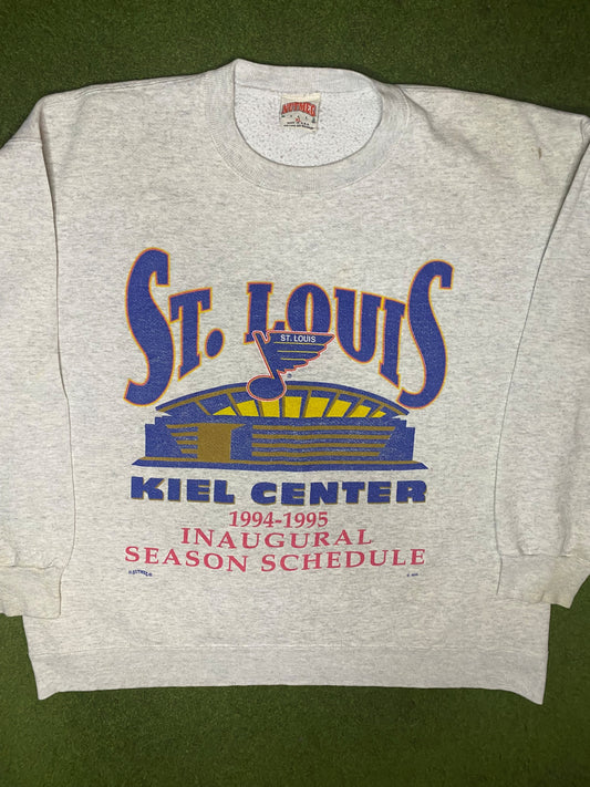 1995 St. Louis Blues - Inaugural Season Kiel Center - Vintage NHL Sweatshirt (XL)