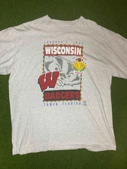 1995 Wisconsin Badgers - Hall of Fame Bowl - Vintage College Football Tee Shirt (XL)