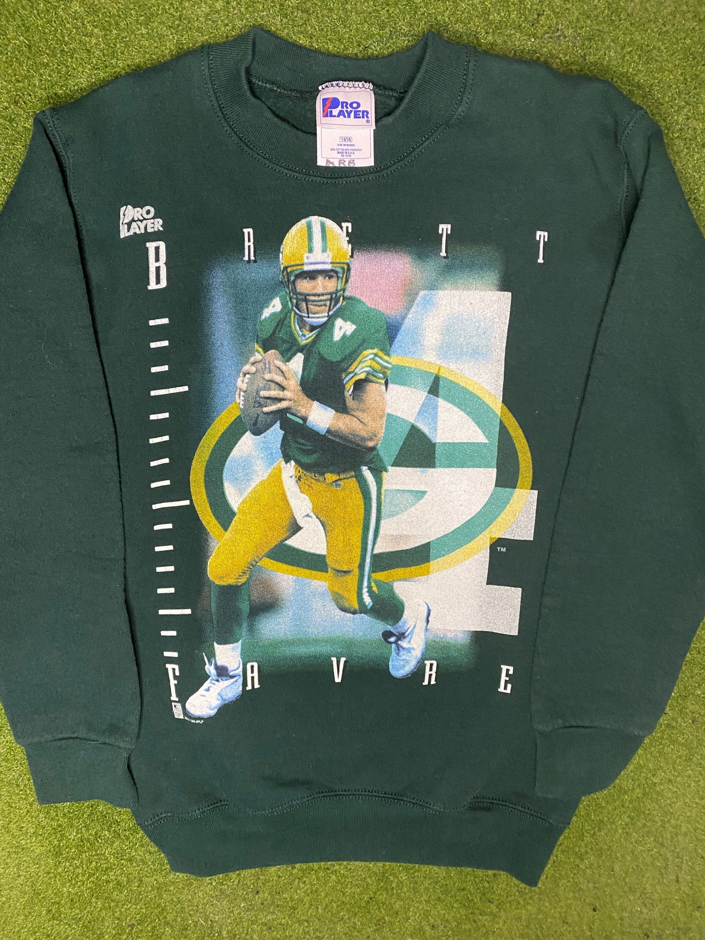 1996 Green Bay Packers - Brett Favre - Vintage NFL Player Sweatshirt (Youth Large) - Gametime Vintage