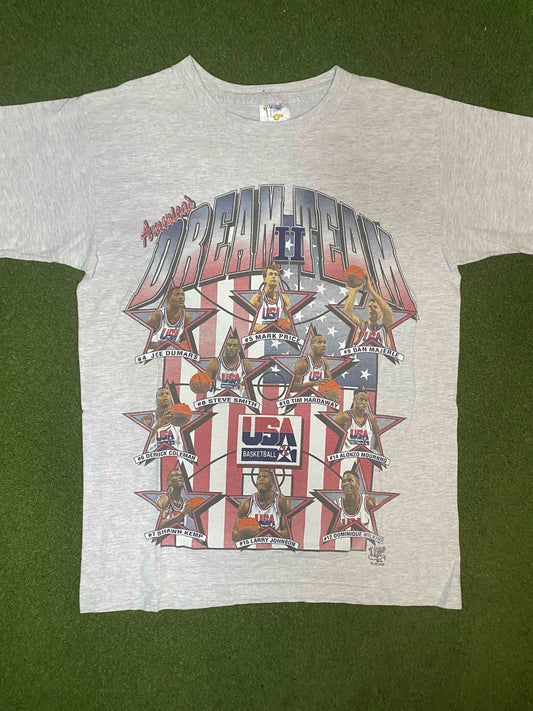 1996 USA Basketball - Dream Team II Roster - Vintage Basketball T-Shirt (Medium) Gametime Vintage