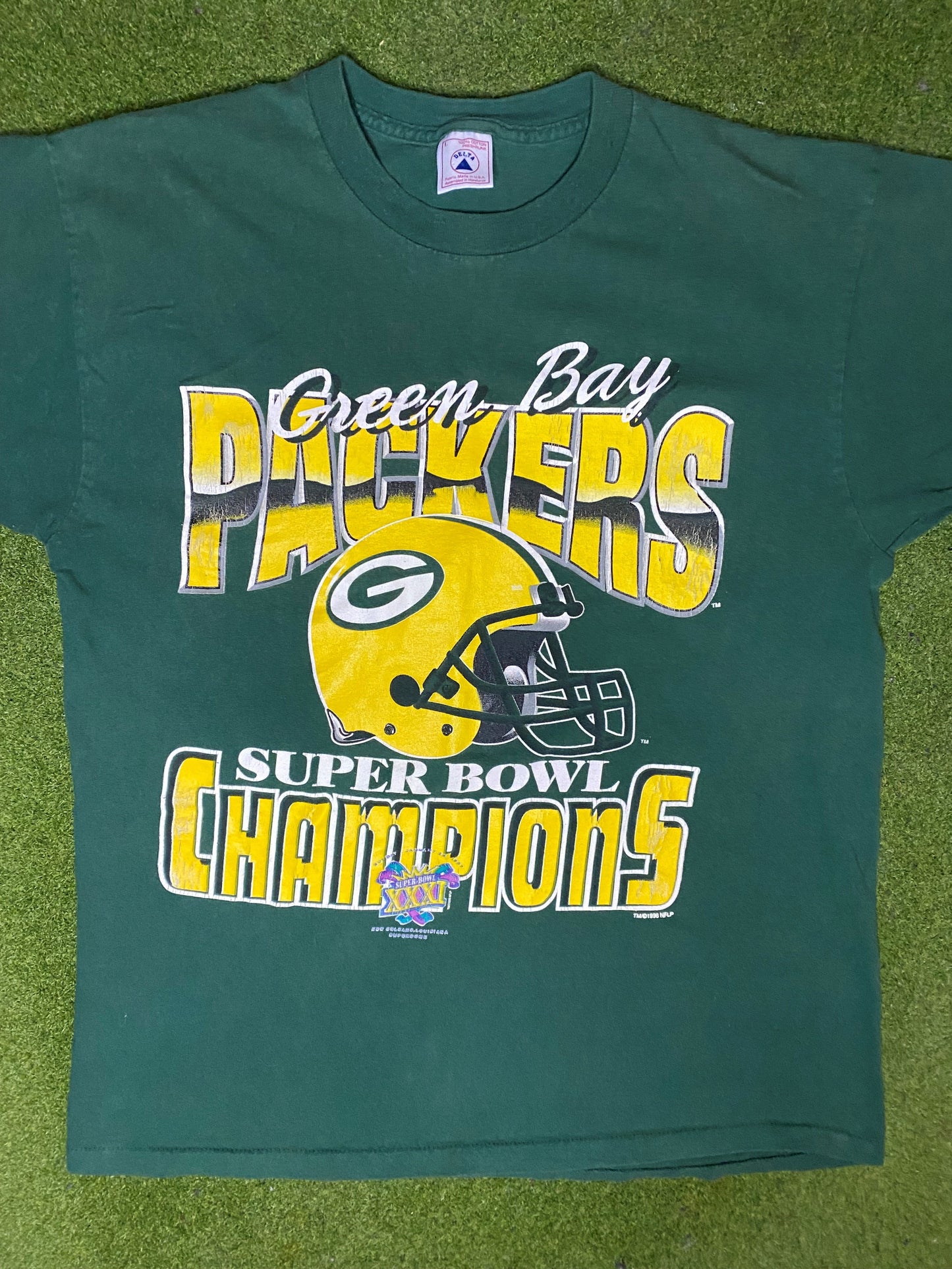 1996 Green Bay Packers - Super Bowl Champions - Vintage NFL T Shirt (Large) Gametime Vintage