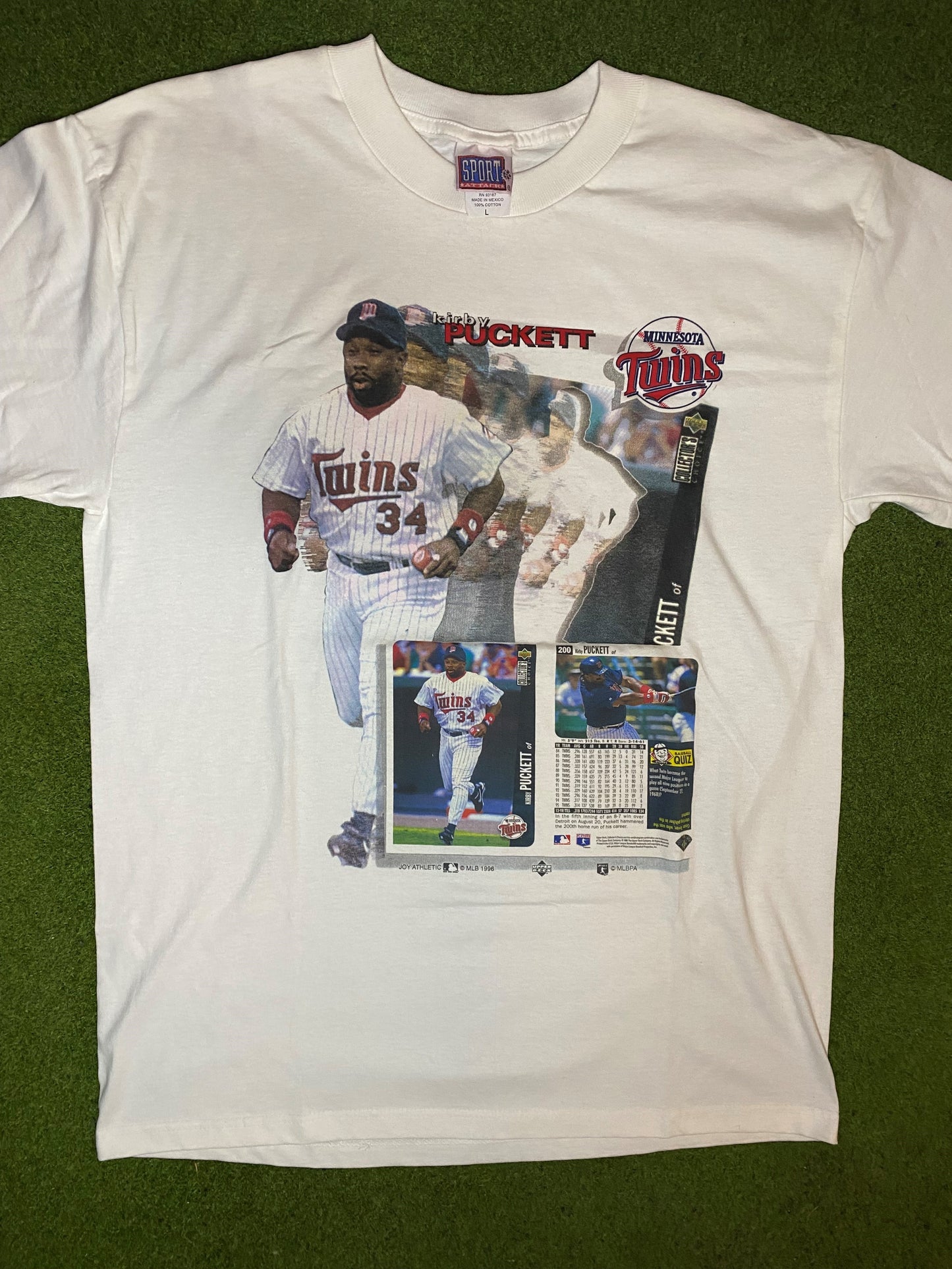 1996 Minnesota Twins - Kirby Puckett Baseball Card - Vintage MLB T-Shirt (Large) 