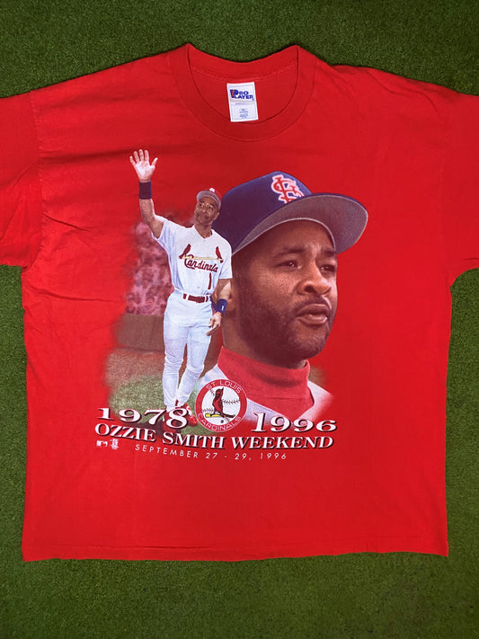 1996 St. Louis Cardinals - Ozzie Smith - Vintage MLB Player T-Shirt (2XL)