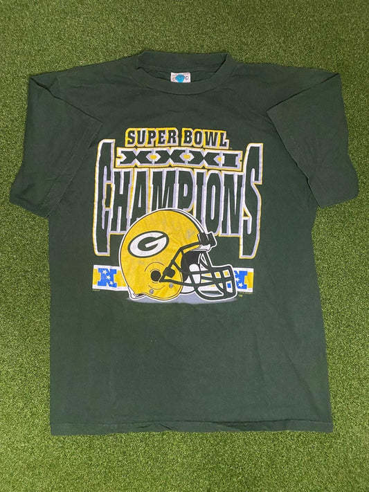 1997 Green Bay Packers - Super Bowl XXXI Champions - Vintage NFL Tee Shirt (Large) - Gametime Vintage