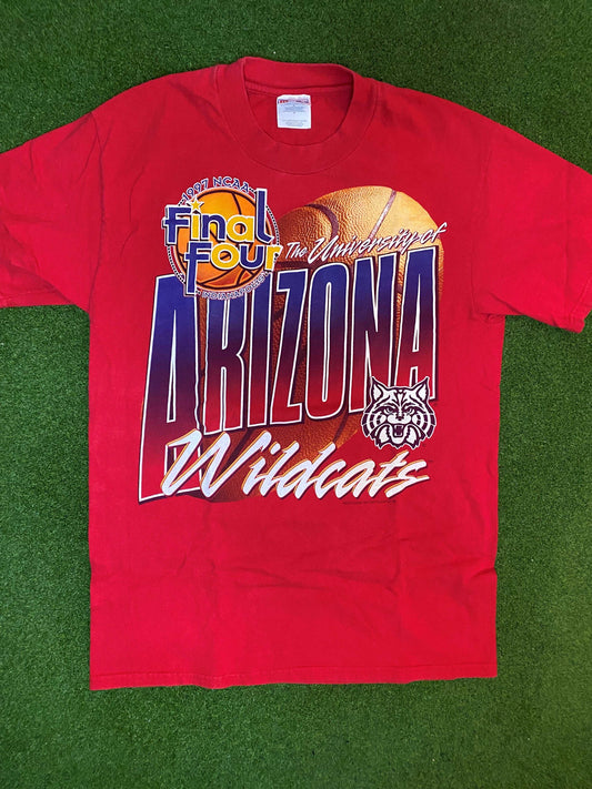 1997 Arizona Wildcats - Final Four - Vintage College Basketball T-Shirt (Medium) - Gametime Vintage