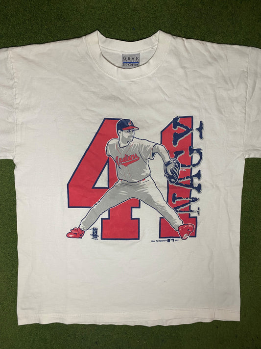 1997 Cleveland Indians - Charles Nagy - Vintage MLB Player T Shirt (Large)