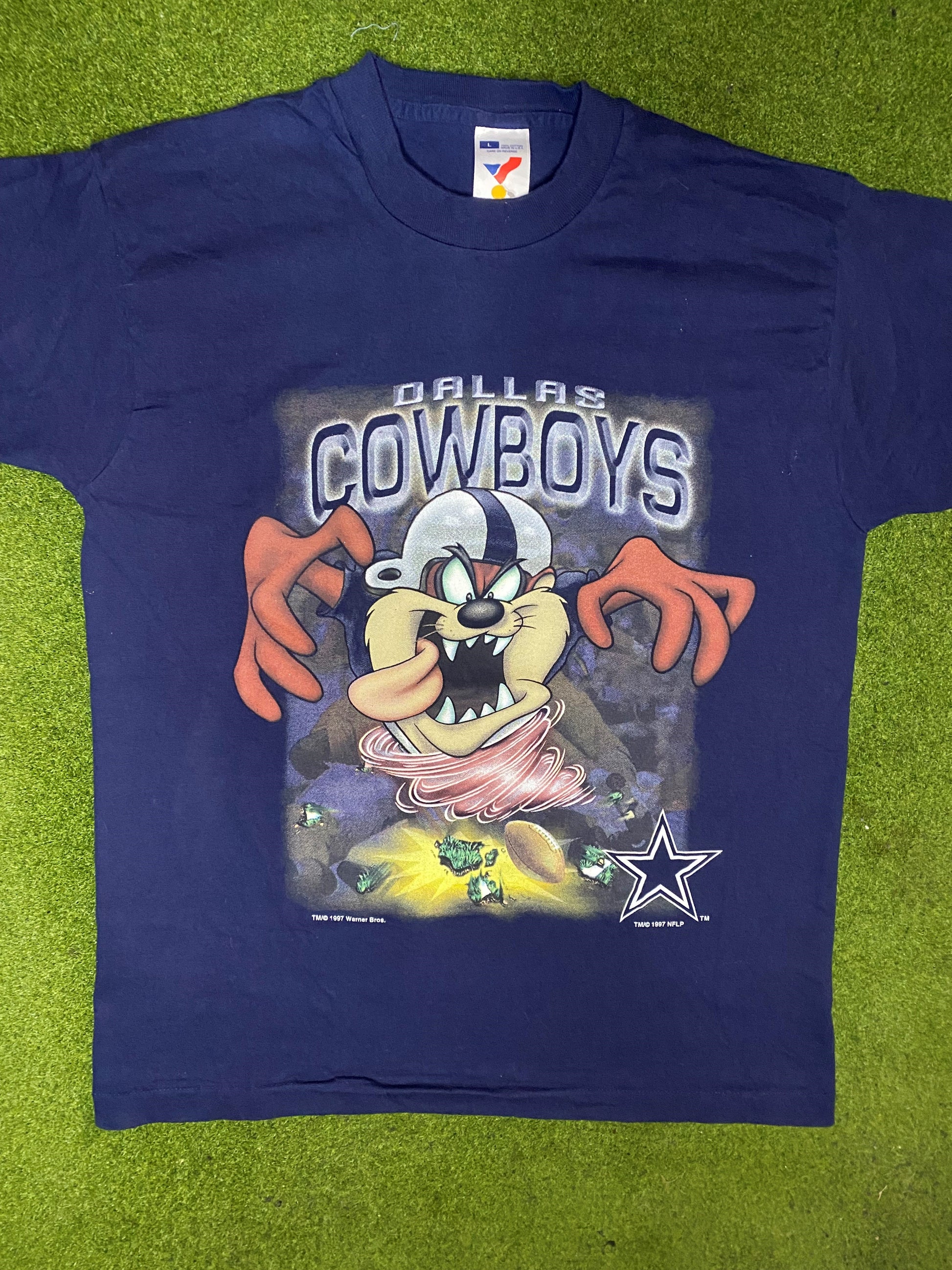 1997 Dallas Cowboys - Taz Crossover - Vintage NFL T-Shirt (Large)