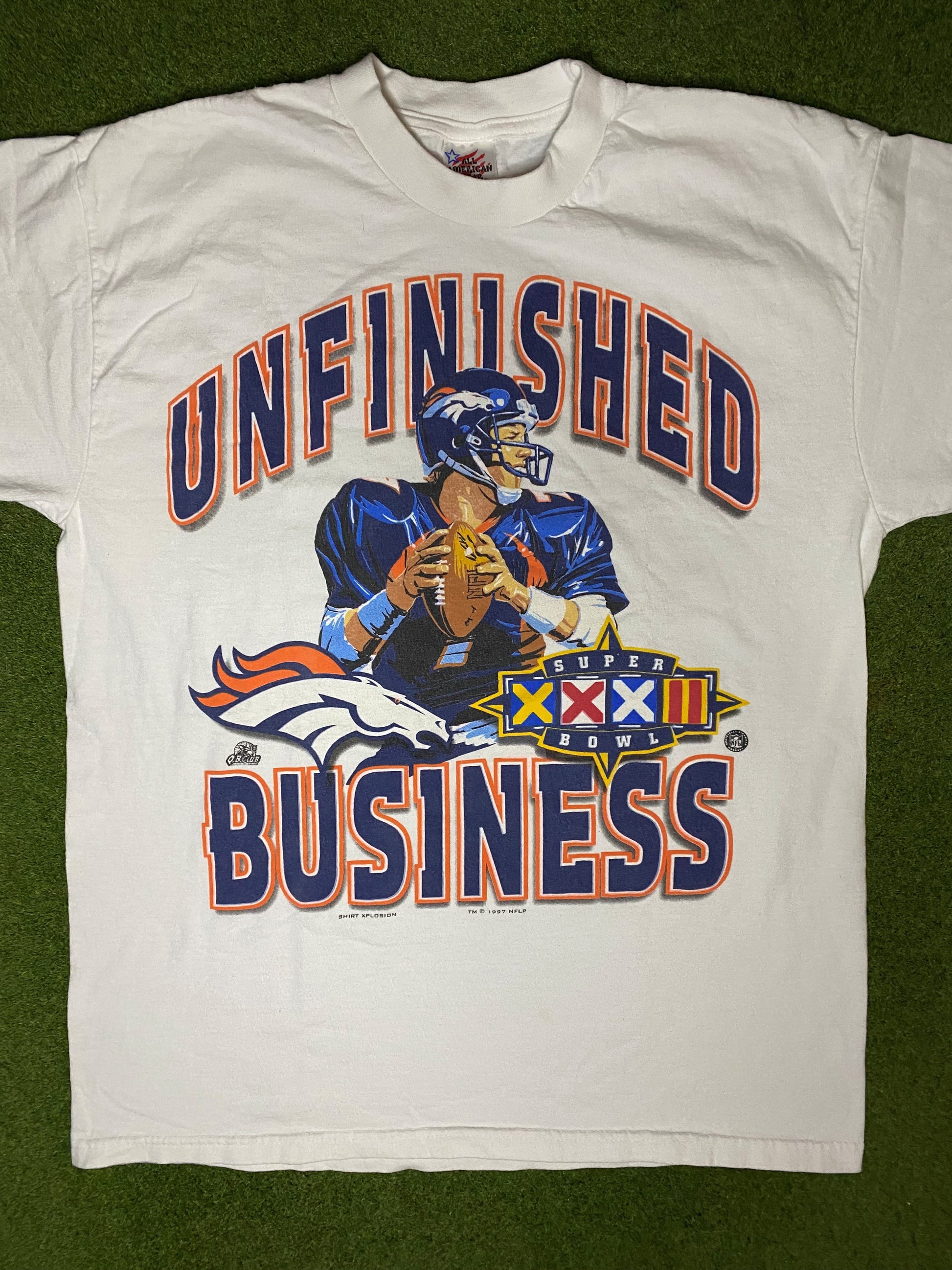 1997 Denver Broncos - Unfinished Business - Elway - Vintage NFL T Shirt (Large) - Gametime Vintage