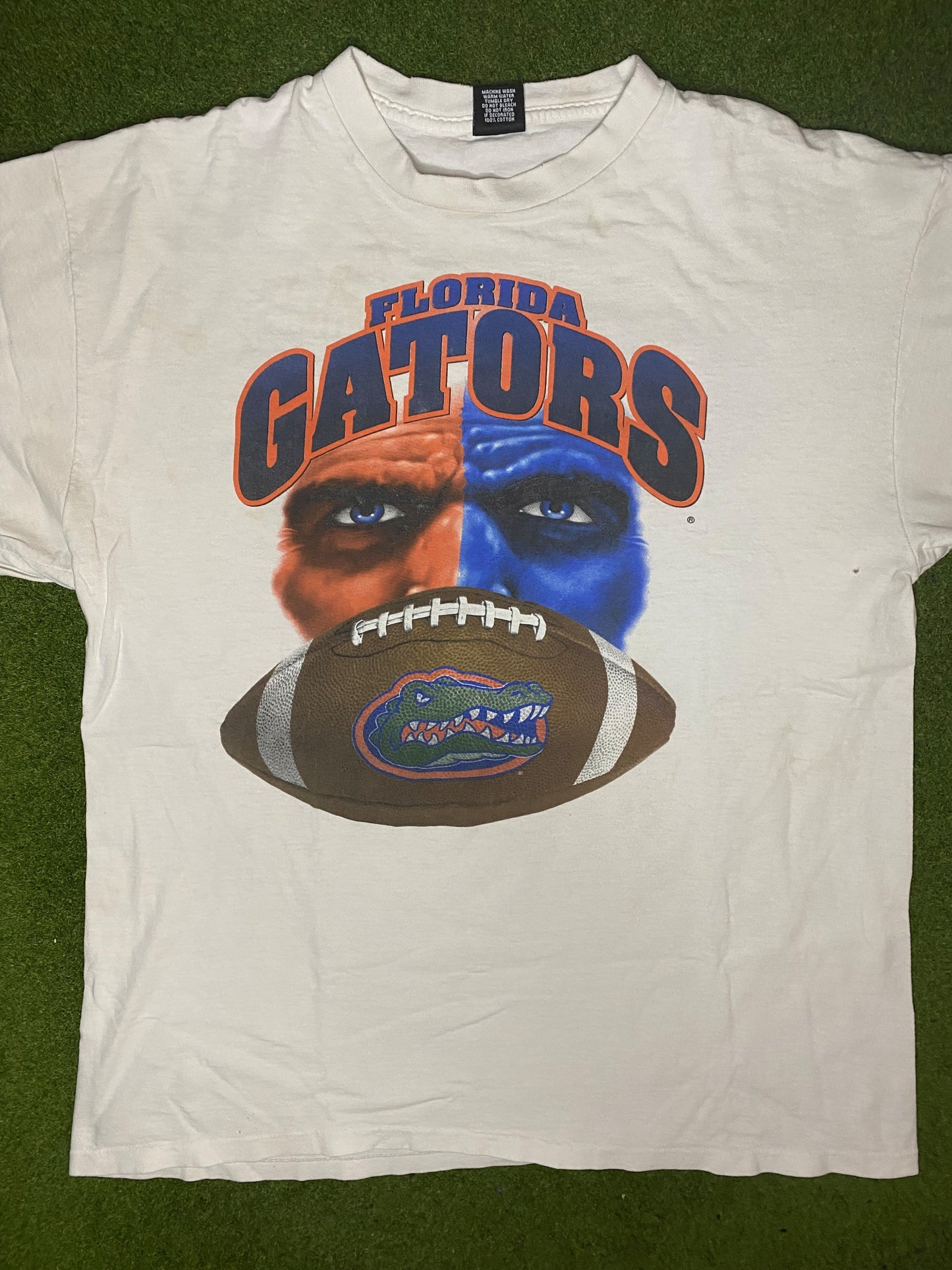 1997 Florida Gators - Face Your Fears - Vintage College T-Shirt (XL) - Gametime Vintage