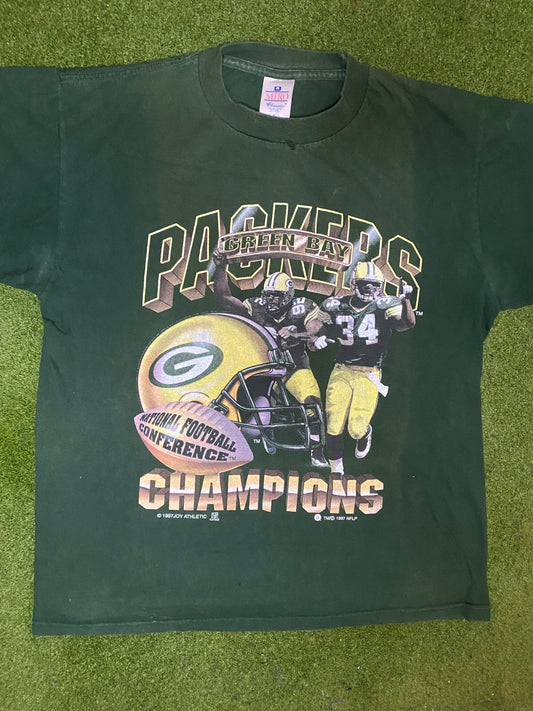 1997 Green Bay Packers - Ft. Reggie White - Vintage NFL Player T-Shirt (Medium) Gametime Vintage