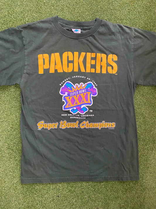 1997 Green Bay Packers - Super Bowl XXXI Champions - Vintage NFL Tee Shirt (Large) Gametime Vintage