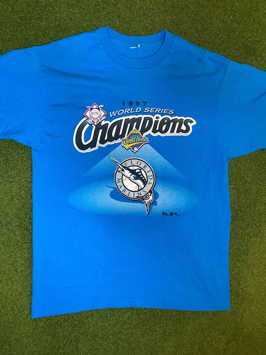 1997 Florida Marlins - World Series Champions - Vintage MLB T-Shirt (Large)