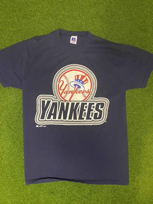 1997 New York Yankees - Big Logo - Vintage MLB Tee Shirt (Medium) Gametime Vintage