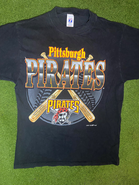 1997 Pittsburgh Pirates - Vintage MLB T-Shirt (Medium) Gametime Vintage