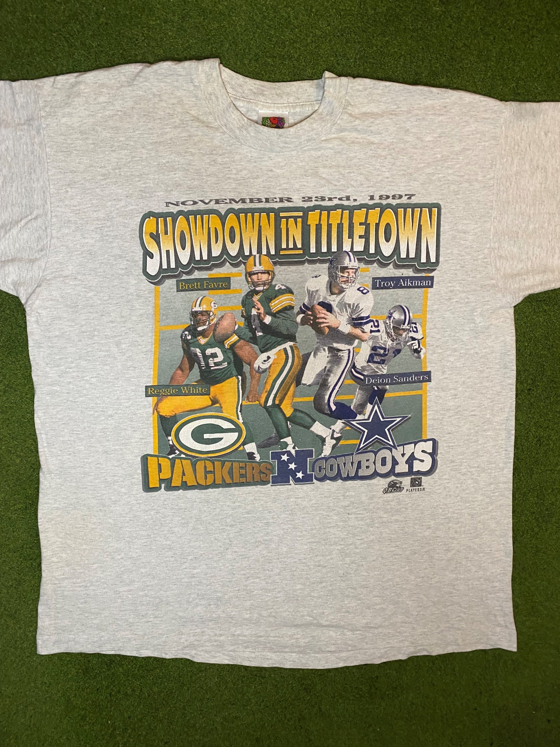 1997 Showdown in Title Town - Packers vs. Cowboys - Vintage NFL Player T-Shirt (XL) 