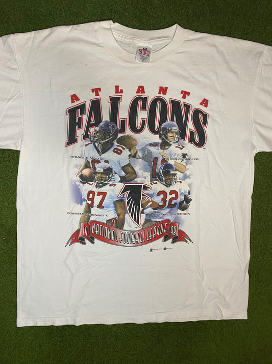 1998 Atlanta Falcons - Ft. Mathis, Bennett, Anderson and Chandler - Vintage NFL Player T-Shirt (XL) Gametime Vintage