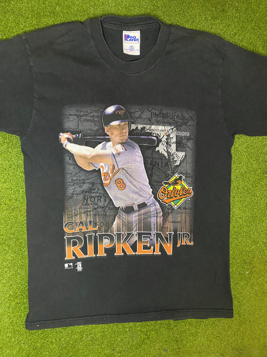 1998 Baltimore Orioles - Cal Ripken Jr - Vintage MLB Player T-Shirt (Youth XL) 