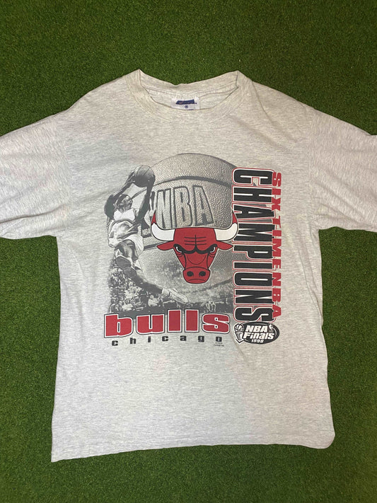 1998 Chicago Bulls - NBA Finals - 6x Champions - Vintage NBA Tee Shirt (Medium)