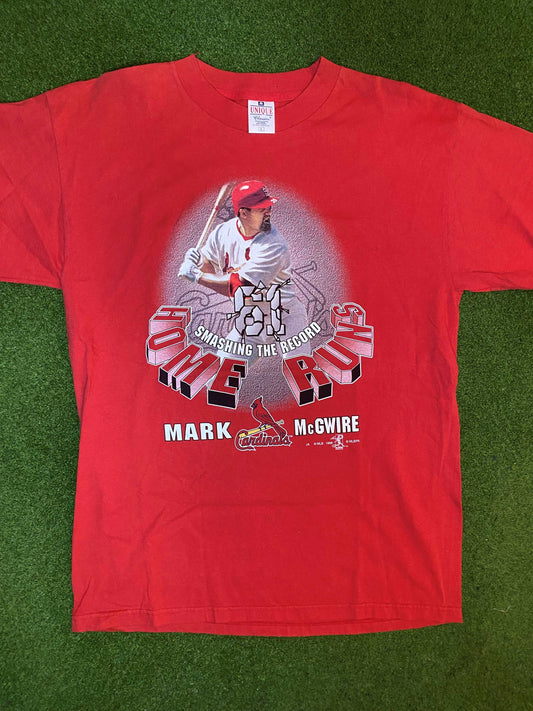 1998 St. Louis Cardinals - Mark McGwire - Smashing the Record - Vintage MLB Tee Shirt (Large)