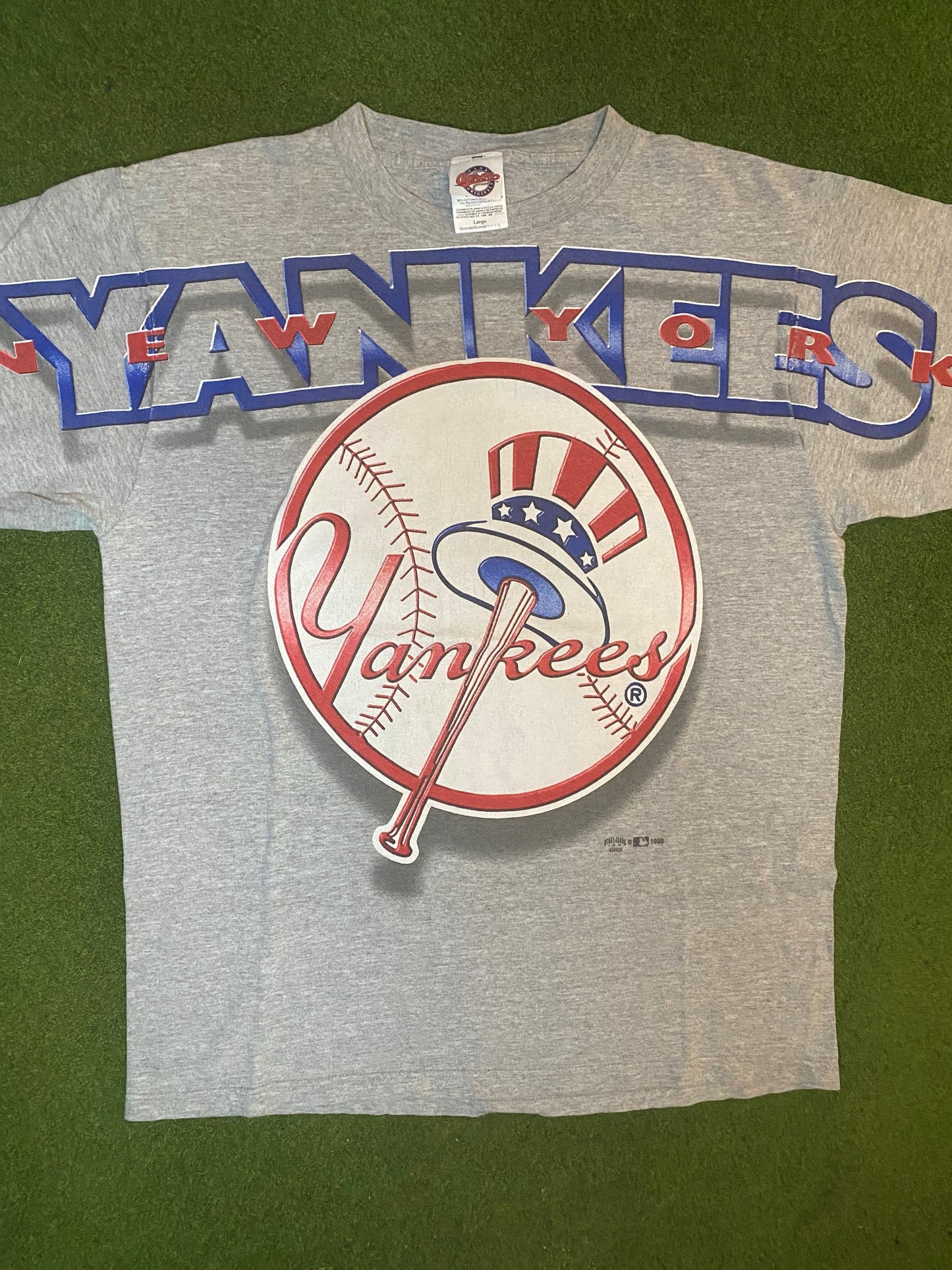 1998 New York Yankees - Big Logo - Vintage MLB T-Shirt (Large)