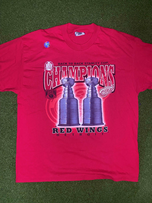 1998 Detroit Red Wings - Double Sided - Back to Back Stanley Cup Champions - Vintage NHL Tee Shirt (XL)
