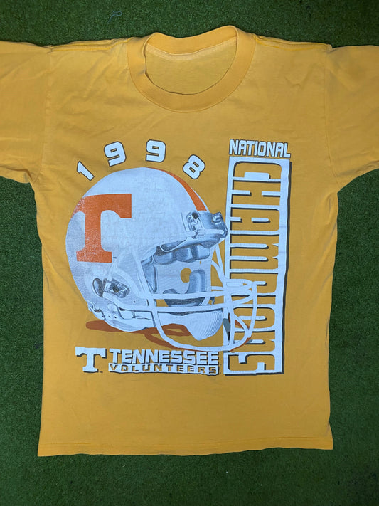 1998 Tennessee Volunteers - National Champions - Vintage College Football T-Shirt (Medium) 