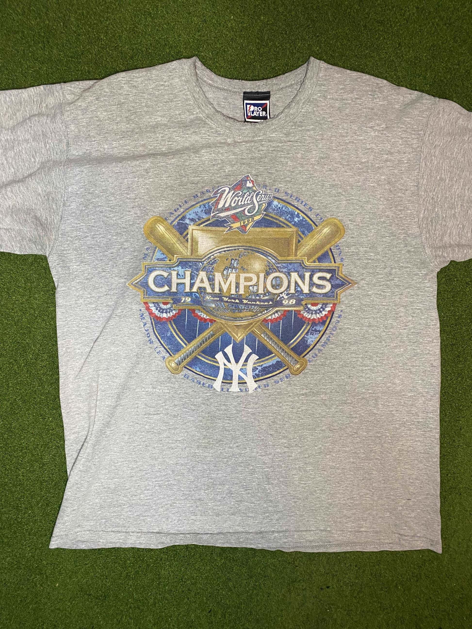 1998 New York Yankees - World Series Champions - Vintage MLB Tee Shirt (XL)