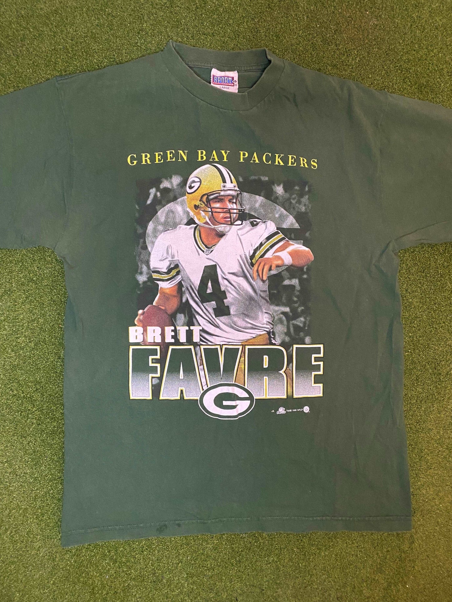 1999 Green Bay Packers - Brett Favre - Vintage NFL Player T-Shirt (Large)