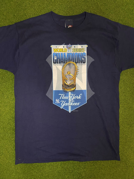 1999 New York Yankees - World Series Champions - Vintage MLB T-Shirt (Large) - Gametime Vintage