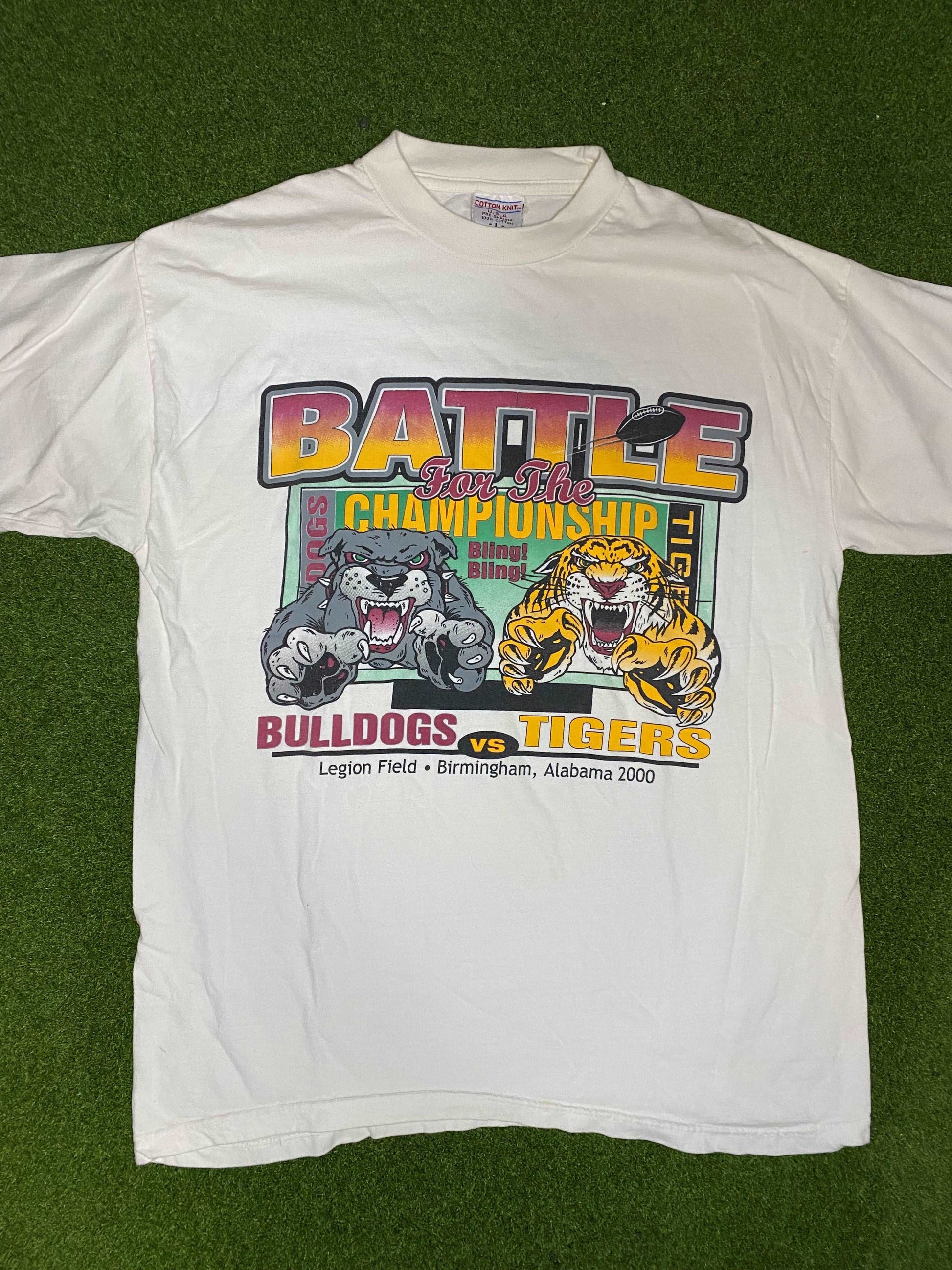 2000 HBCU - Battle for the Championship ft Alabama A&M Bulldogs and Grambling St Tigers - Vintage HBCU Tee Shirt (Large)