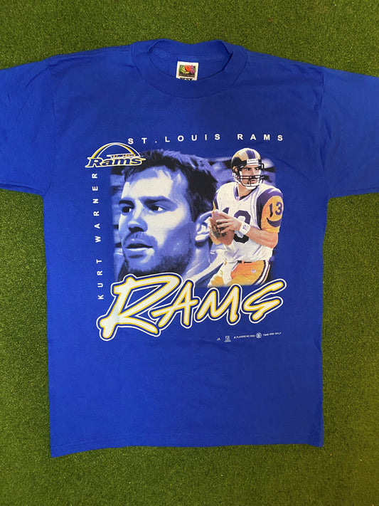 2000 St. Louis Rams - Kurt Warner - Vintage NFL Player T-Shirt (Medium) Gametime Vintage